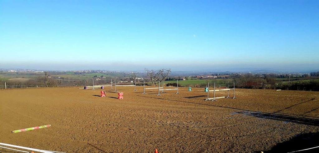 carrière dressage écurie ouest lyonnais